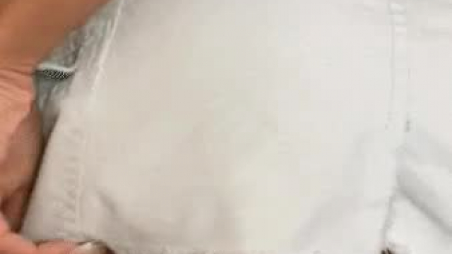 She no longer wear panties to go outside