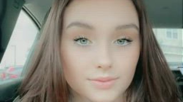 I love flashing my tits