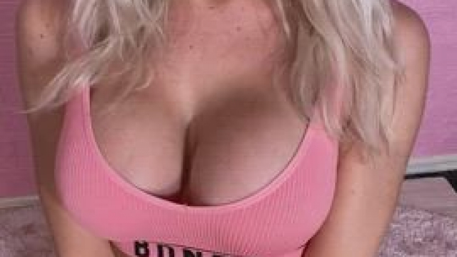 Anyone wanna squeeze them ?