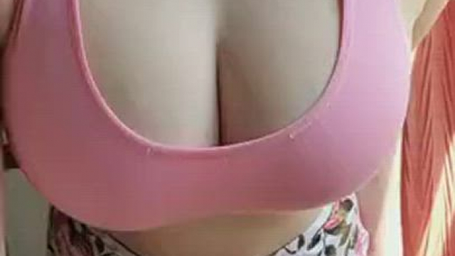 She knows how to get a real man's attention