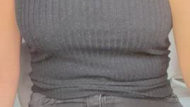 People keep asking if my boobs are real.. I promise they are! [GIF]