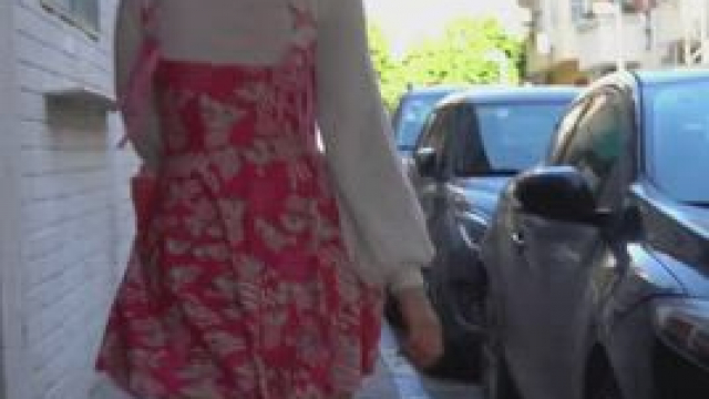 Having pleasant with a buttplug in the street