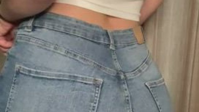 I hope that the 5 guys who see this like my curves