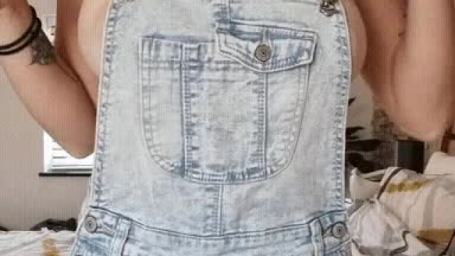 the best attire to quickly show my melons