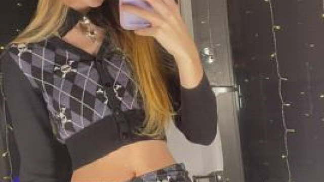 Showing off my naked body just incase no one has sent you nudes today