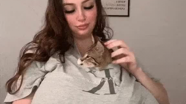 Geez, how big's the cat?