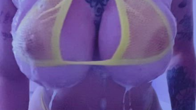 H cup tits in slow motion OC