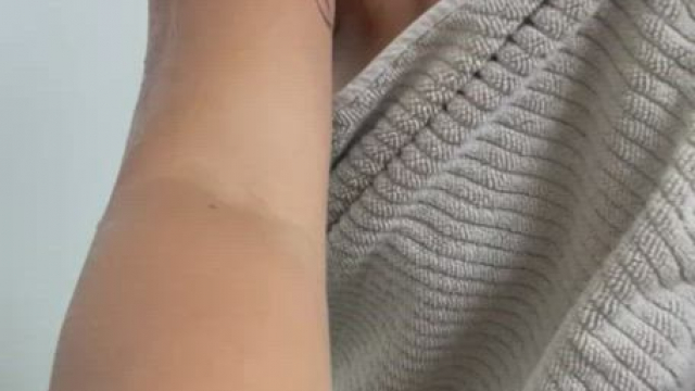 Can someone come make sure I stay wet