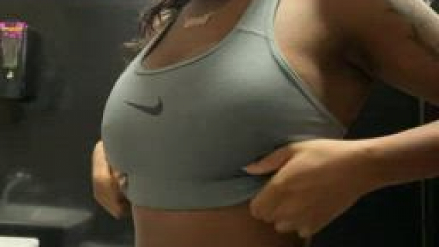 Arent ebony girls amazing?