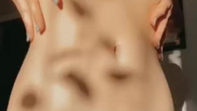 I could play with my tits in the sun all day