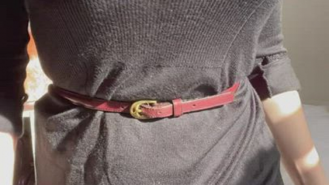 Morning sun on my cunt lips and puffy titties makes my day so much better