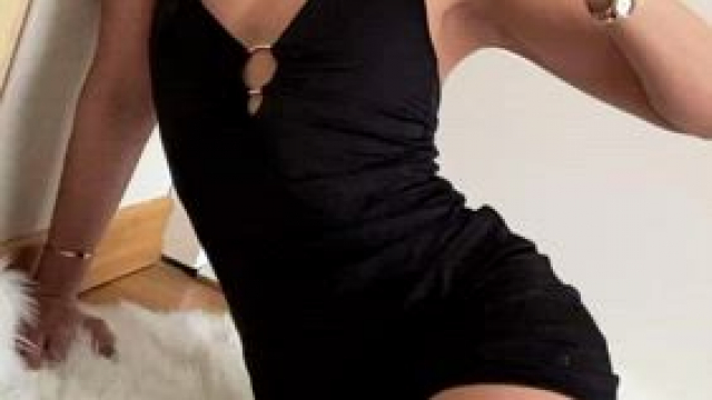 Am i the only one who loves floor sex