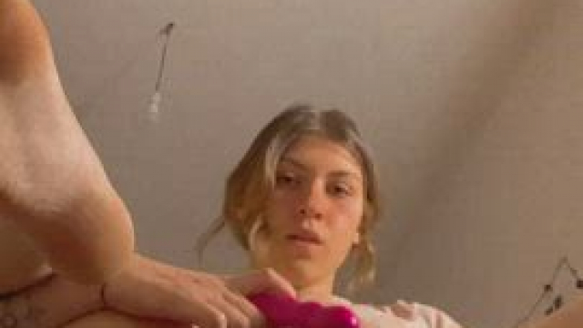 wait till you see my face when i zoom in with my own squirt! don't miss any more