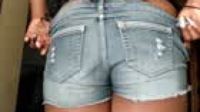 Upvote if this made you stop scrolling!