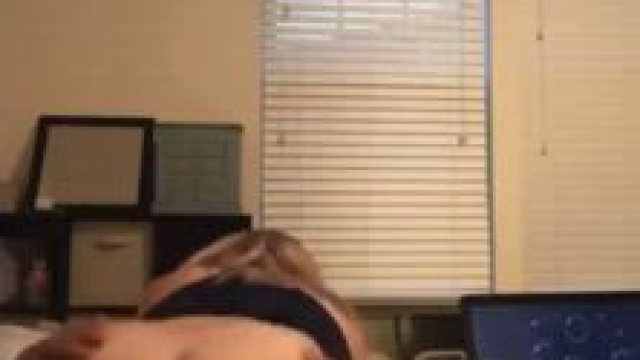 She makes him cum early