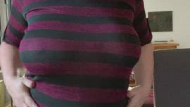 Stick your finger under there