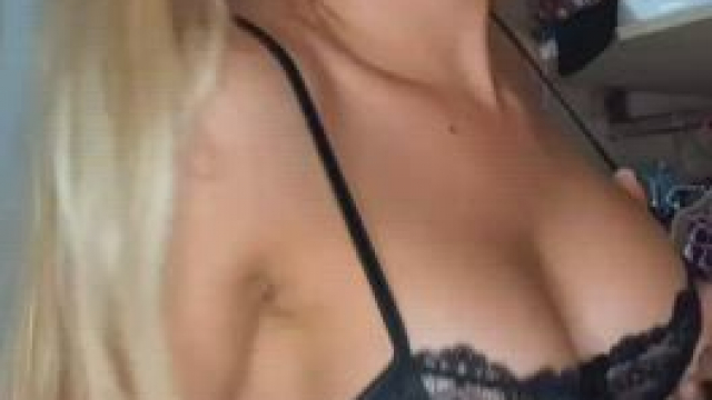 Don't let my dad know I'm a slut for older guys