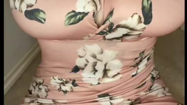 I fantasize about someone breeding me while wearing this dress