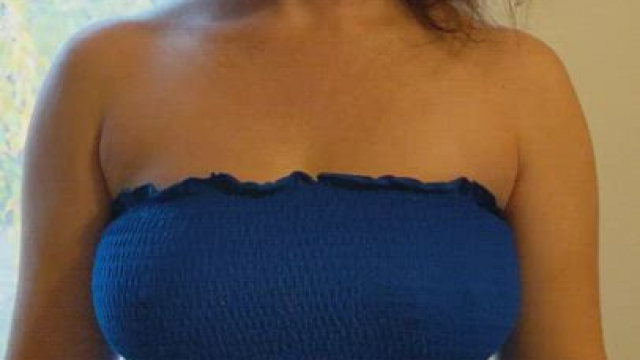 Average mom nextdoor with average boobs