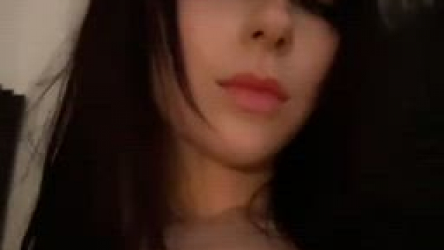 Stop looking at these mid bitches on here and jerk off to me