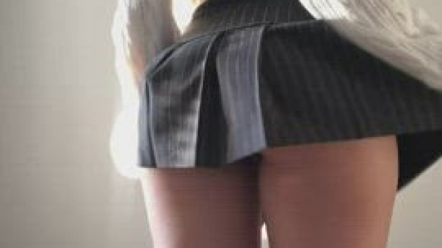I never wear panties under my skirt
