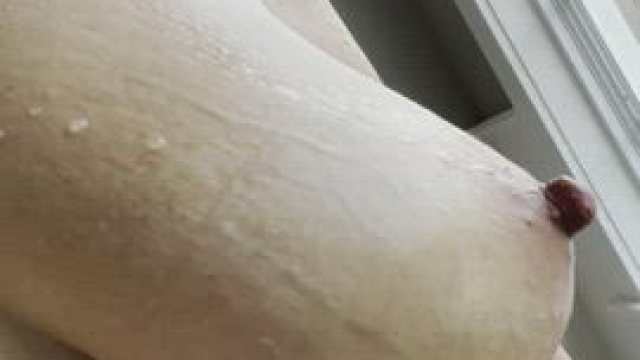 Fresh out of the shower! Yes, Always perky!