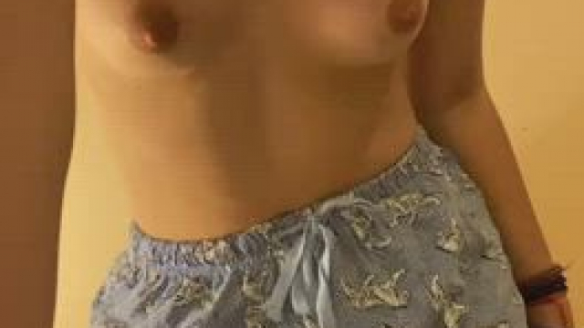 Got two tiny lollipops for you to lick