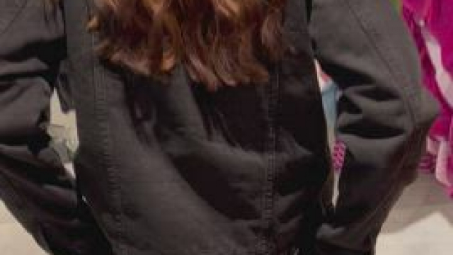 [F] Went panty shopping without panties on ??