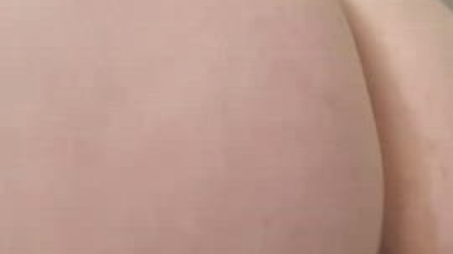 I may only be 5ft but I can handle a monster