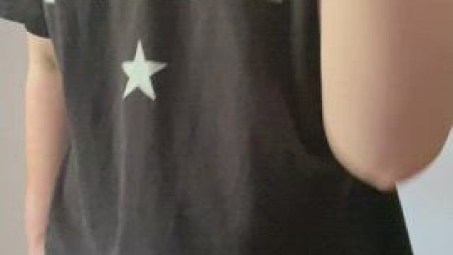 ex-roller derby (i can take people out with these legs); who likes an alt girl w