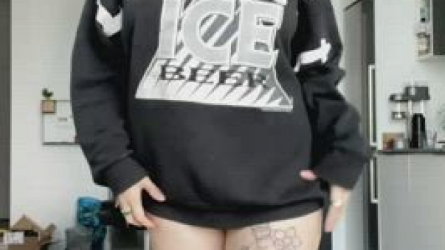 I love baggy sweater season, mainly for the surprise factor!