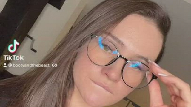 How’s my Christmas outfit?