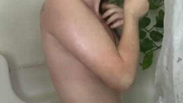 Morning shower rinse! Think I could use help washing my hair