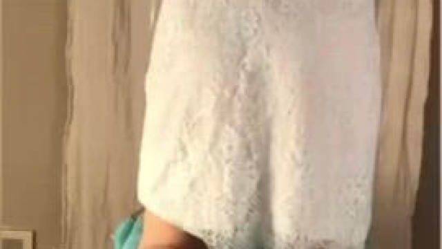 She’s so horny after reading all the DMs from last night…who wants to fuck her? 