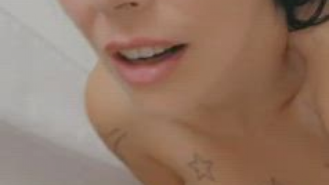 Hubby's gone, and I need a cock or tongue ASAP... any volunteers?