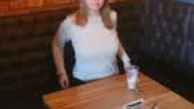 Hello, there is a promotion at the restaurant today, no gas water free if you sh