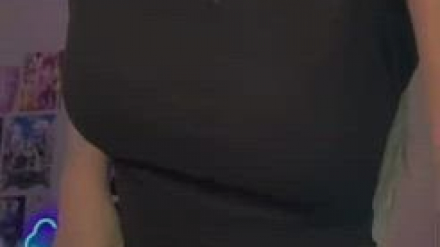 Asian babe dances to 