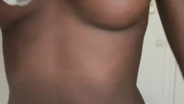 I love oil massages. They’re so sensual and make me feel so sexy