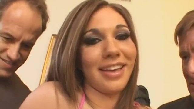 Dakota Brookes - Massive Facials 