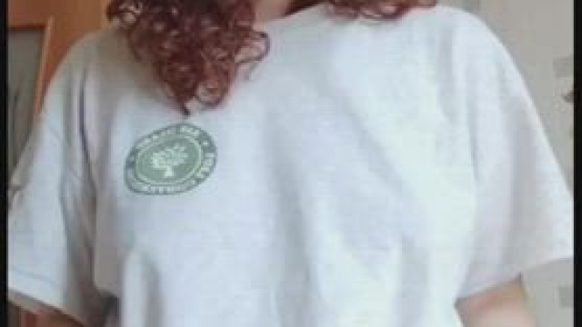 Redhead girlfriend here! GFE Sph Dick rates sexting custom pics and vids sexting