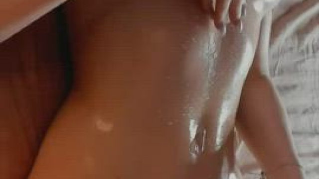 Just look at that perfect body quivering and shaking.