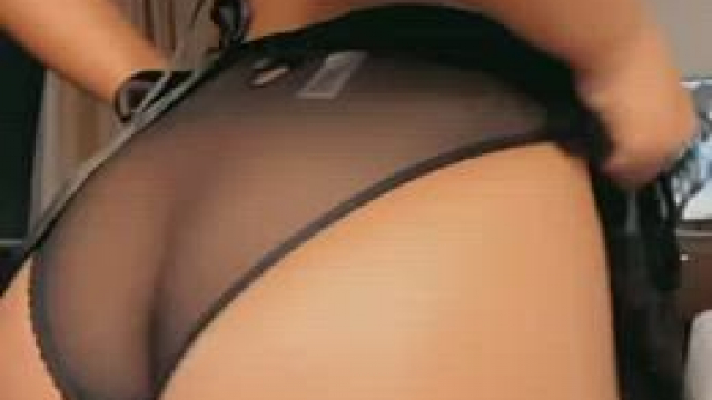 Can this blasian girl dominate you?