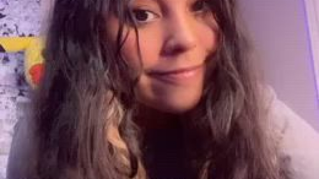 I have a caramel surprise, wanna taste?