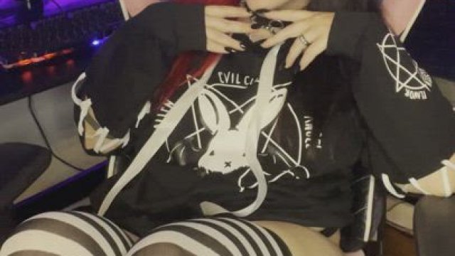 This is your sign to breed my throat