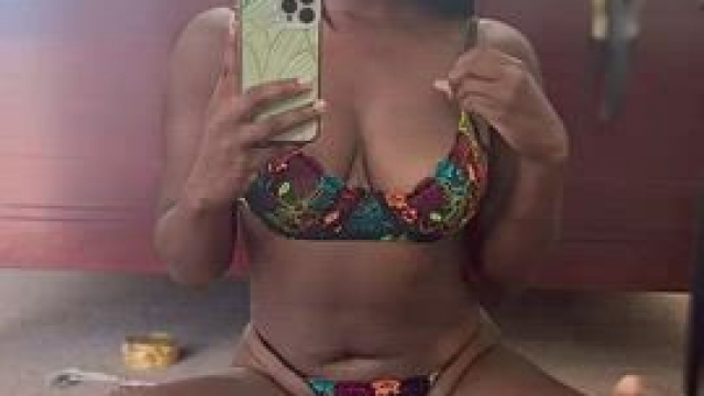 Good morning to my titties :)