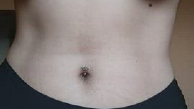 Come to suck my big areolas !