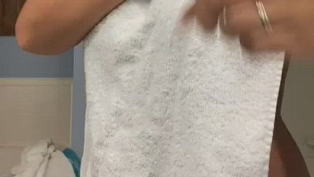 Is a little bit of a mombod sexy to u?