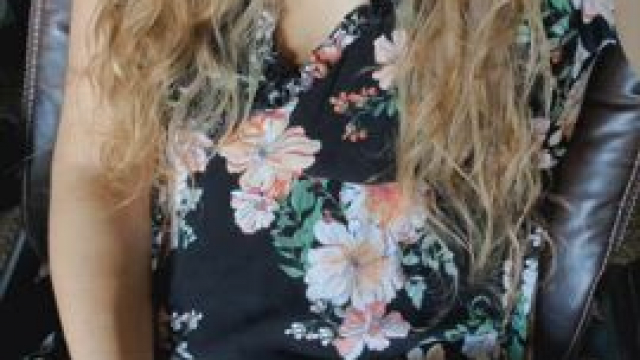 Even 2 fingers is a tight fit