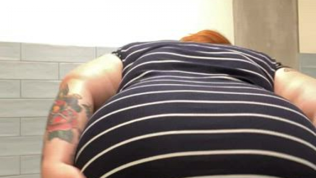 Should Wear Dresses More Often