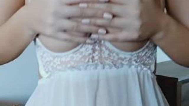 Let me drop them in your face [Gif]